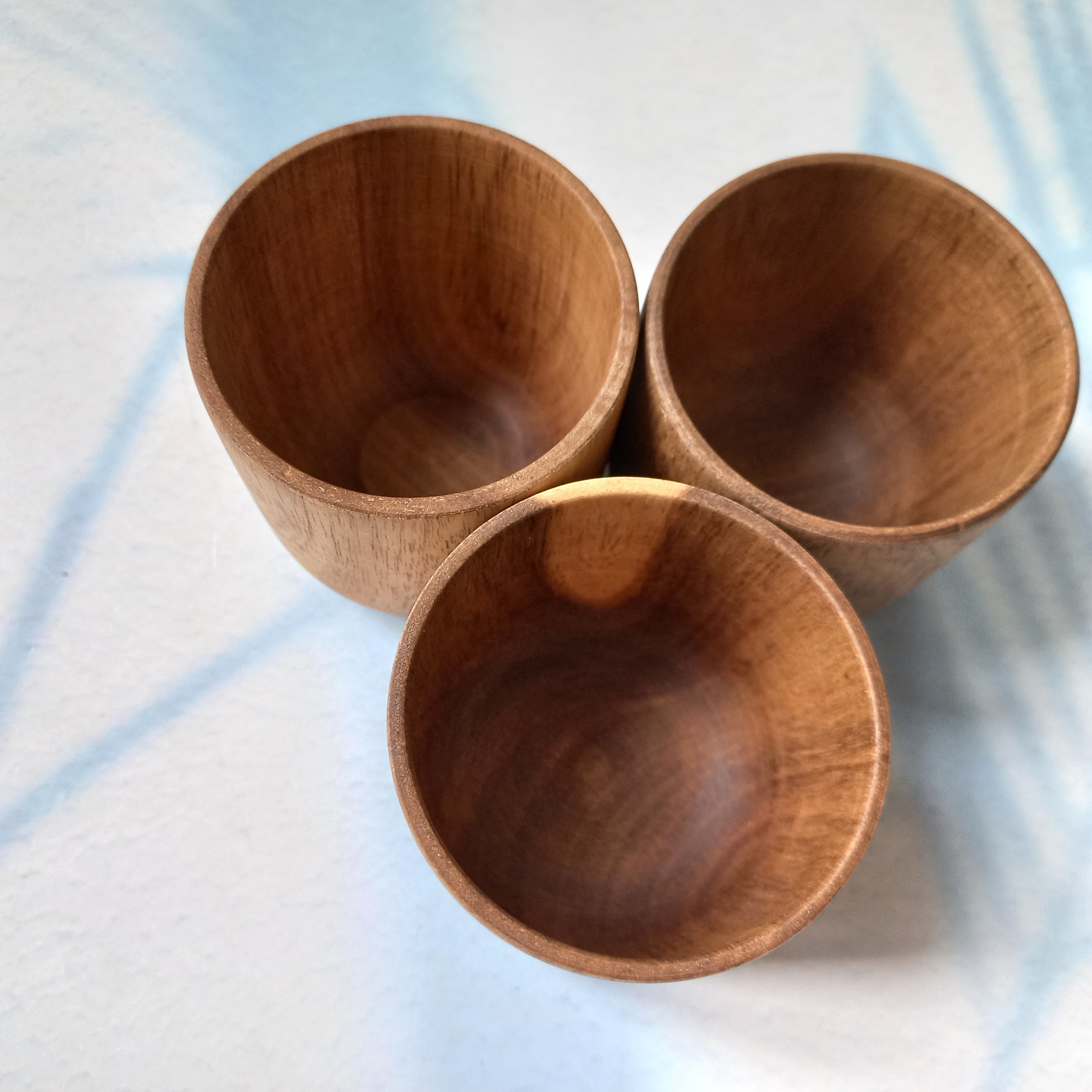 Cốc gỗ keo nhỏ xinh 6x6cm, an toàn sức khỏe uống trà uống nước decor chụp ảnh