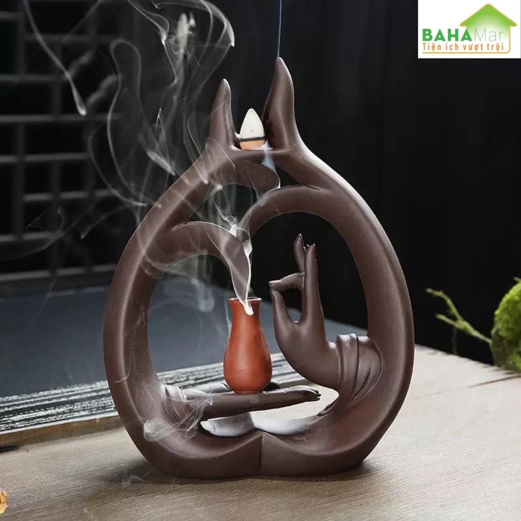 THÁC KHÓI TRẦM HƯƠNG TRÊN ĐÔI TAY PHẬT Sáng tạo vẻ đẹp với phong cách điêu khắc, thú vị và hấp dẫn. Quà tặng h