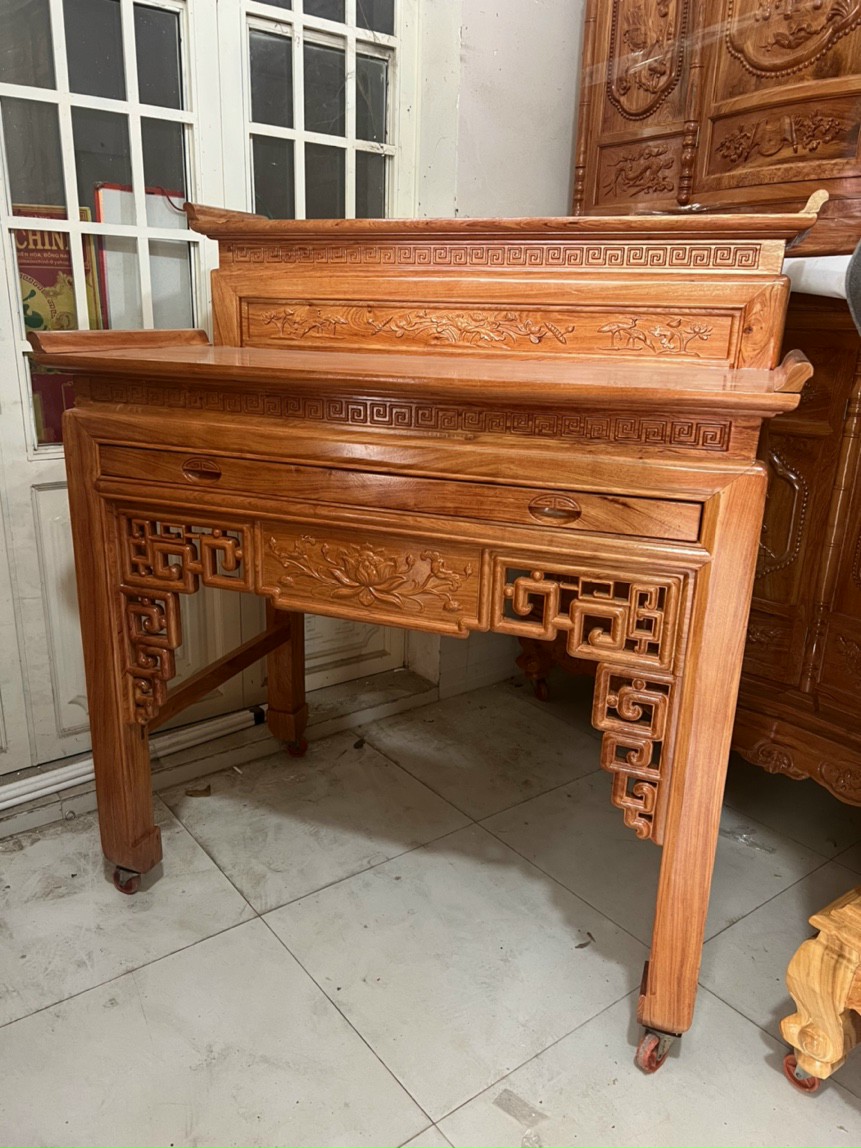 Bàn gia tiên gỗ hương đá 2 tầng 1m 27