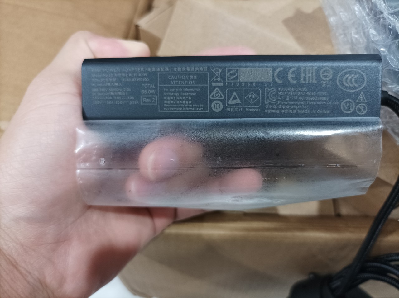 Sạc dành cho (Adapter for) Laptop Razer 65W Type-C Adapter for Razer Blade Stealth 13 2019 RZ09-02810