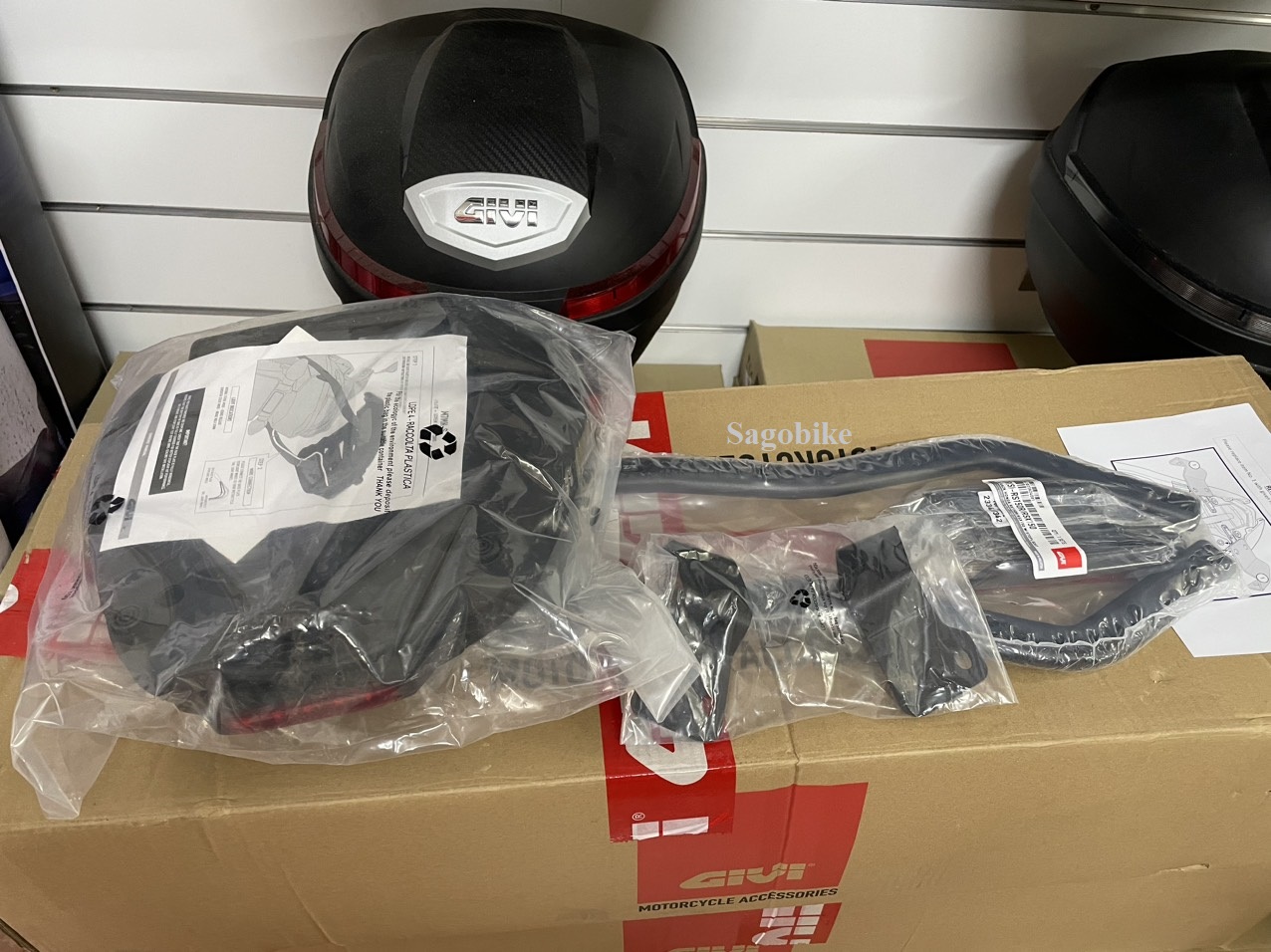 Baga ZR Winner X / Cảng givi ZR Winner X / Winner 150 baga kèm đế M7MNS có đèn, hàng givi chính hãng, mới 100%