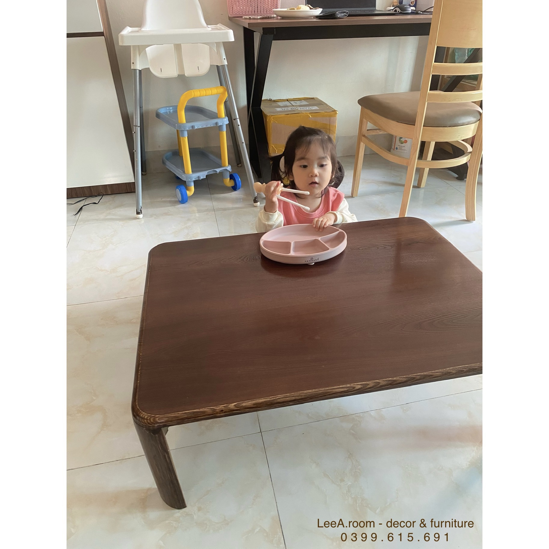 Bàn Ăn Ngồi Bệt Gấp Gọn Cao Cấp Phiên Bản Màu Walnut Cực Sang Trọng - Folding Table (Size 80x60x27cm)