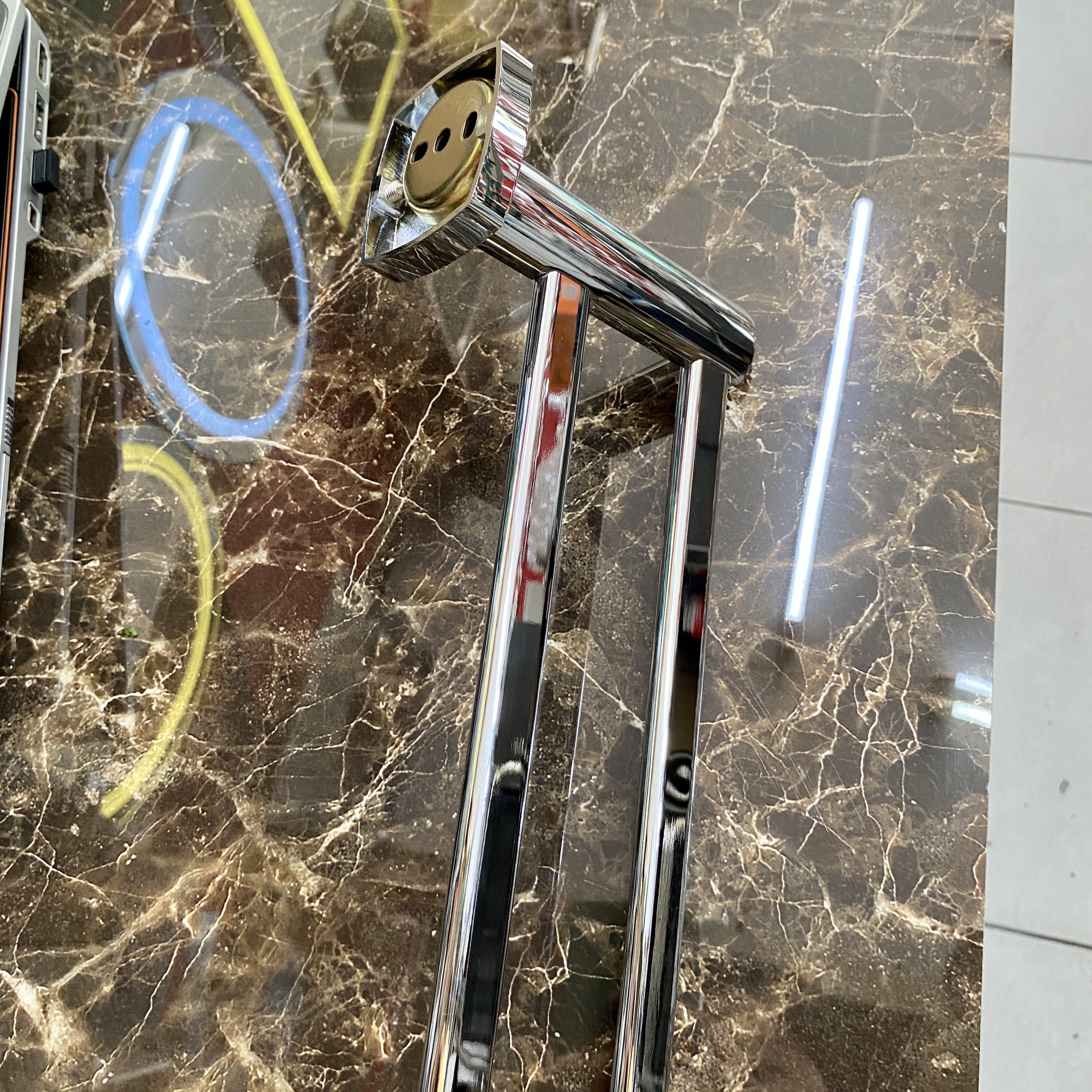 Máng khăn đôi nhà tắm inox 304 đúc đặc đánh bóng thủ công cực đẹp và sáng bóng hàng cao cấp chính hãng