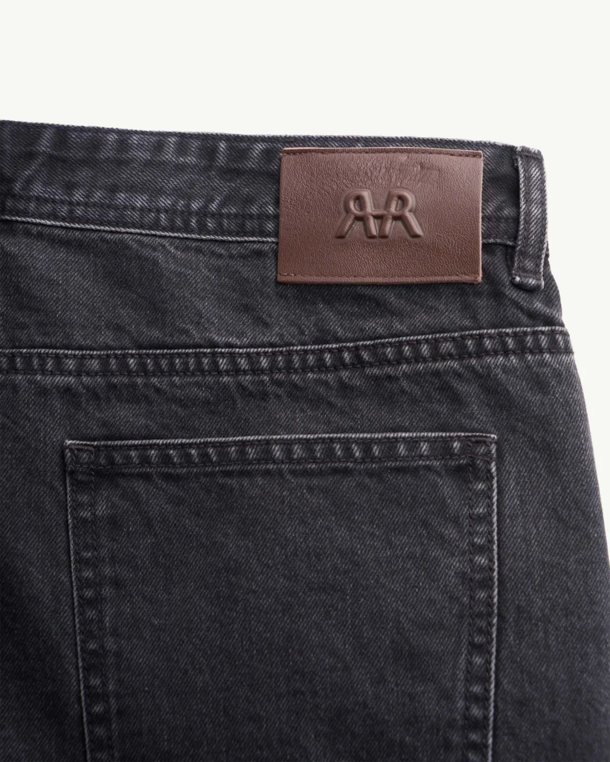 Quần Short Denim Nam / Quần short jean màu Dark Grey Form Straight - ROUTINE 10F25DPS005