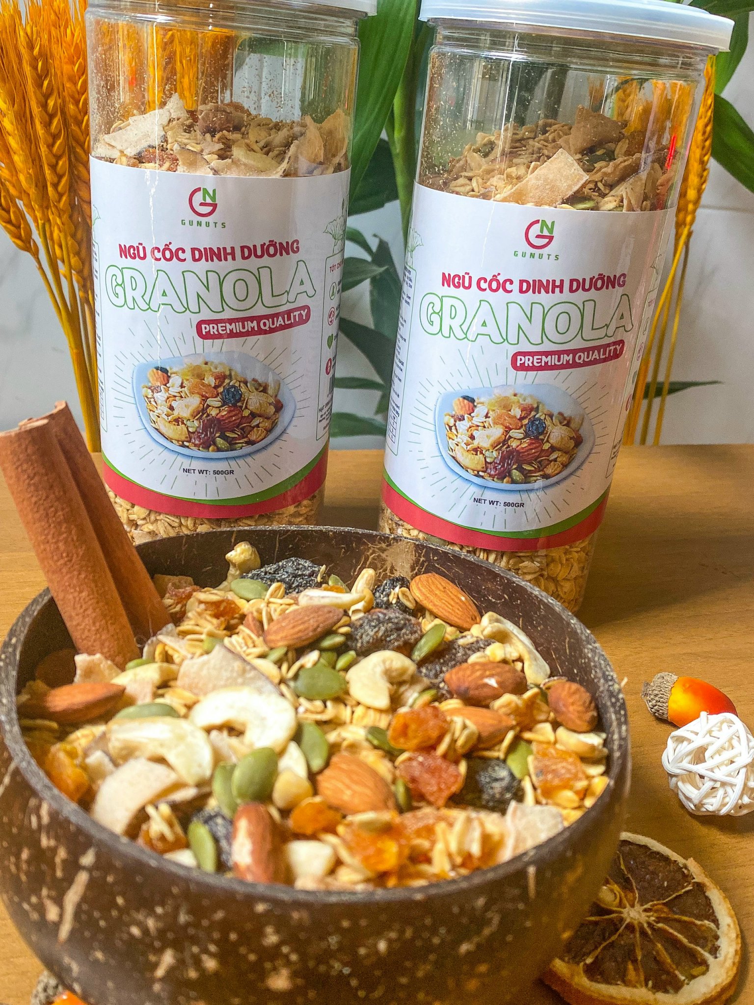 Granola Ngũ Cốc Ăn Kiêng - Ngũ Cốc Granola Siêu Hạt Gunuts Không Đường Chính Hãng Giúp Bổ Sung Và Phát Triển Trí Não Hộp 500g