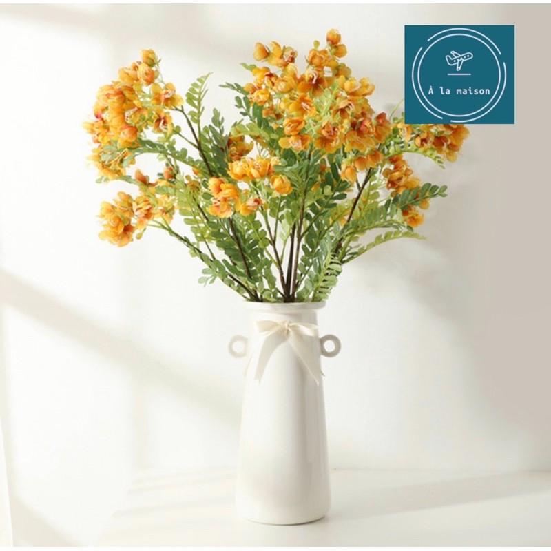 Cành hoa Chi vang cao 78cm nhiều nhánh hoa và lá đẹp tự nhiên