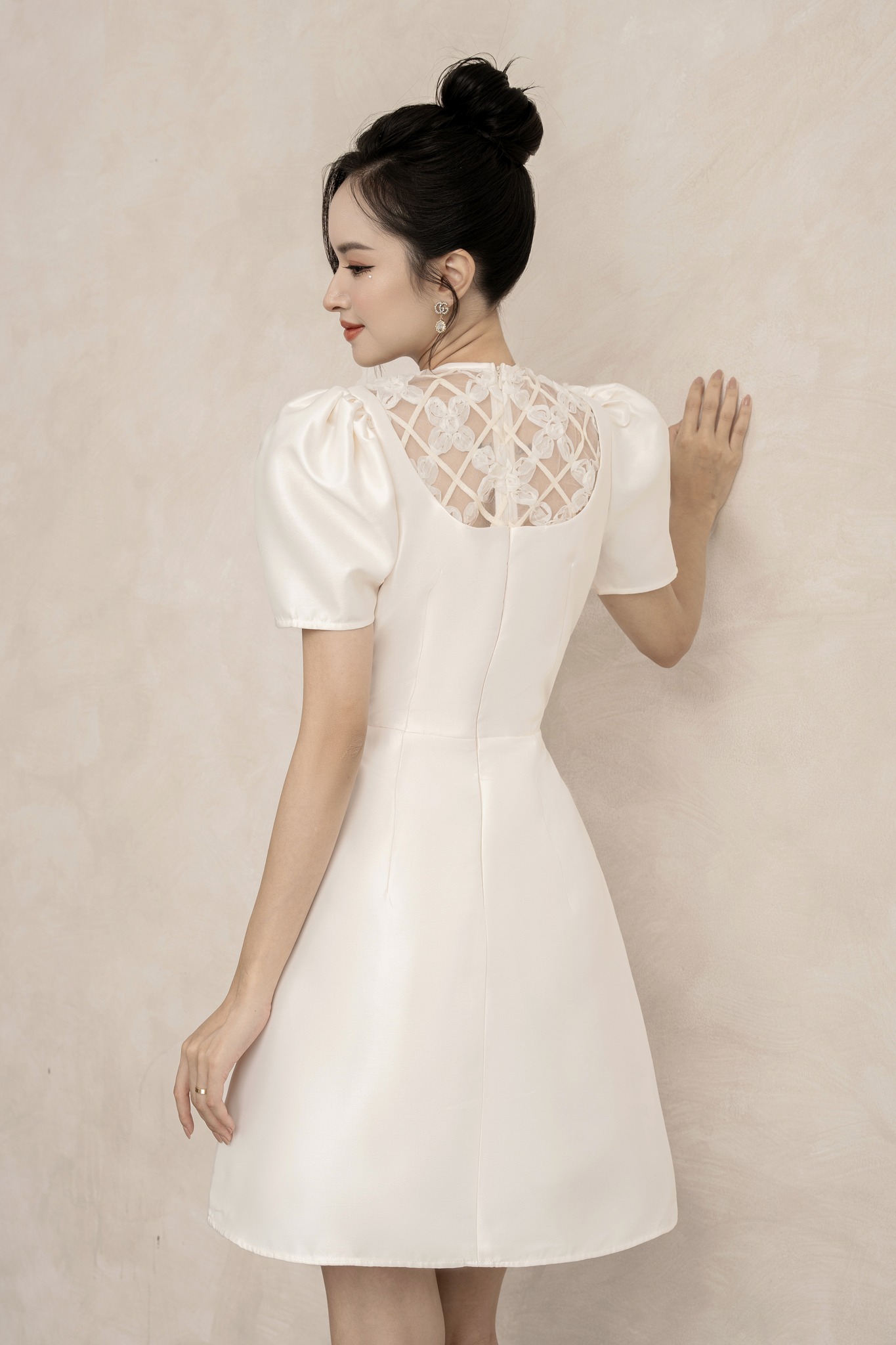 OLV - Đầm Divine Lace Dress