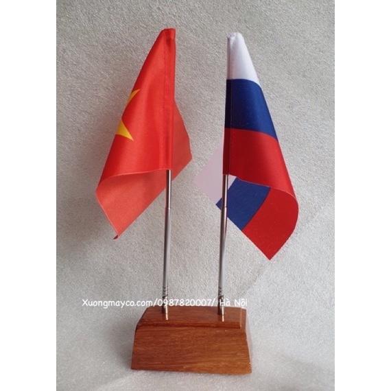Cờ để bàn đế vuông