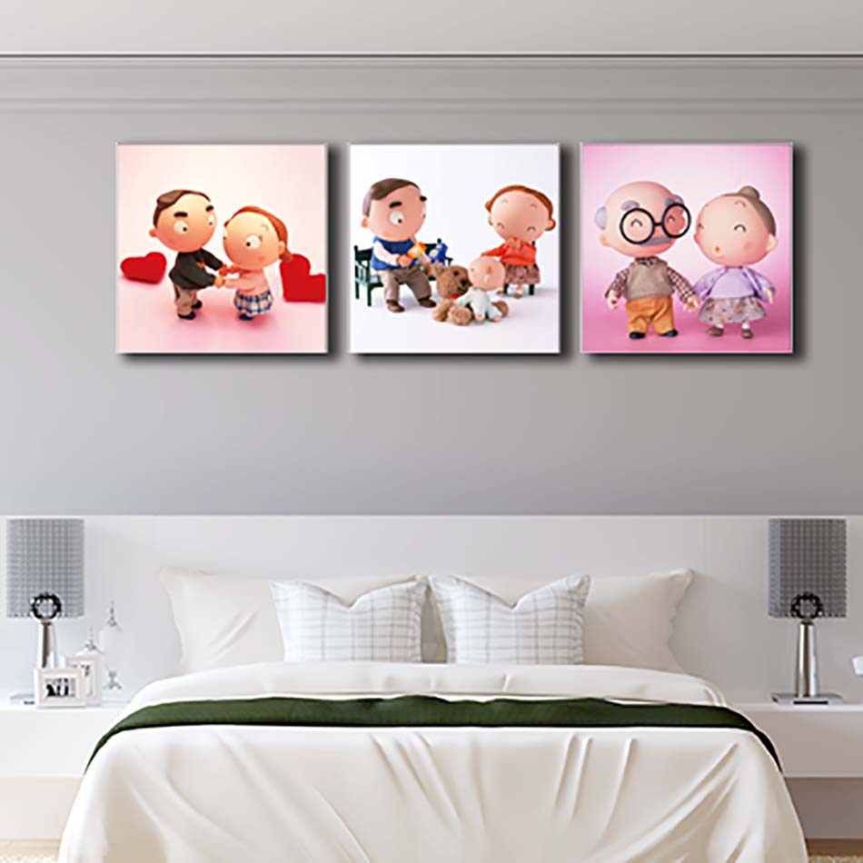 Bộ 3 tranh canvas trang trí phòng trẻ em Gia đình hạnh phúc - TTE010