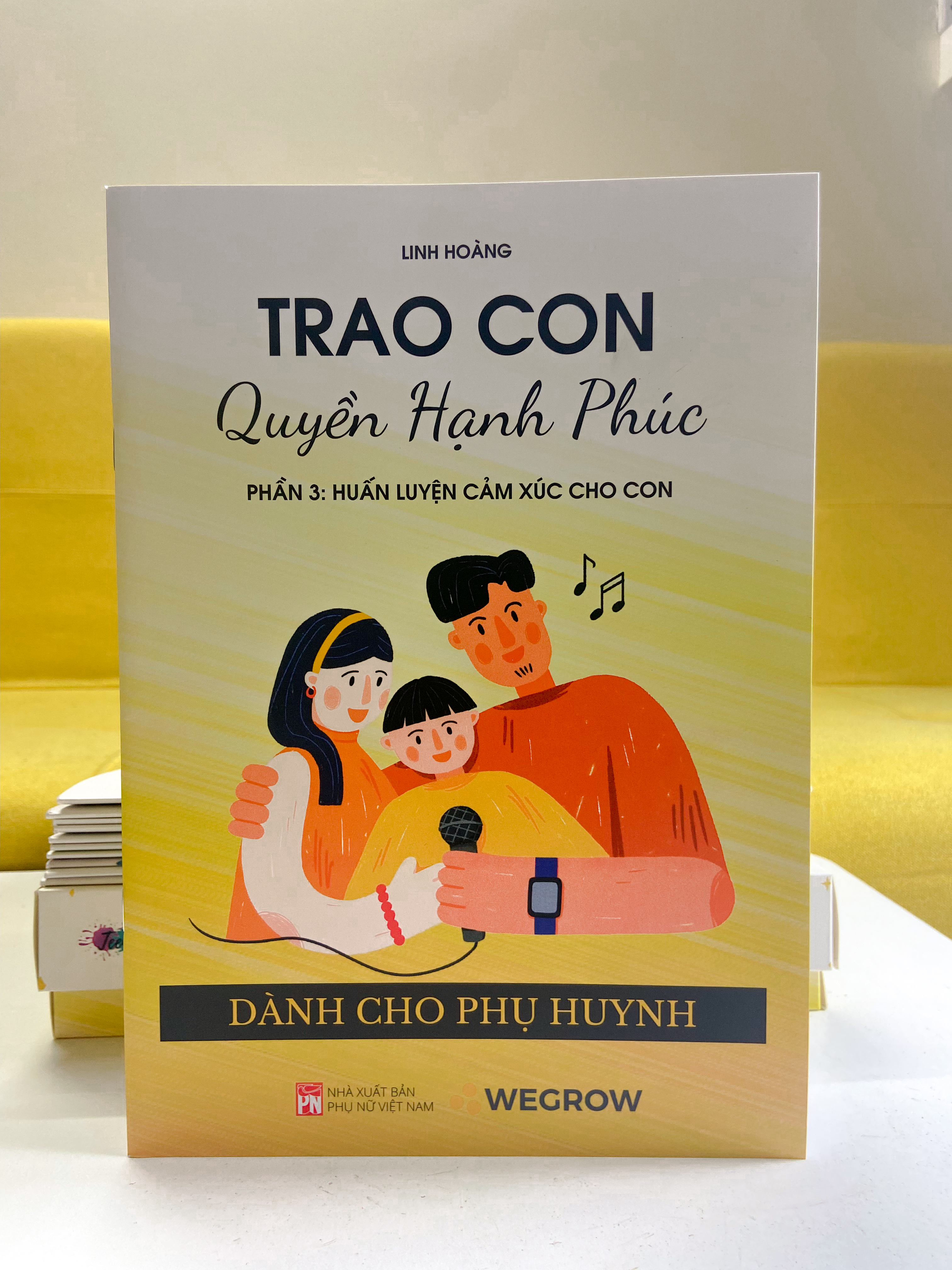 Bộ 3 cuốn sách &quot;Trao con quyền hạnh phúc&quot; WEGROW | Giúp ba mẹ khéo léo giải đáp những khúc mắc của con tuổi dậy thì, dạy con những kiến thức cần thiết nhất