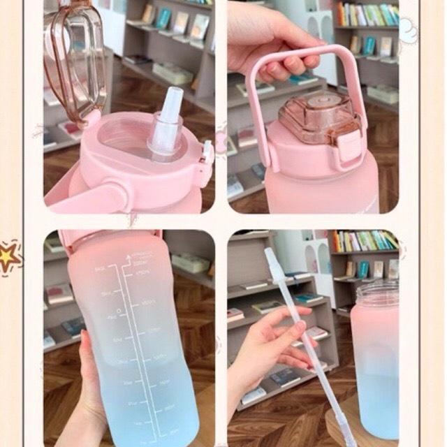 Bình nước 2 lít tặng Sticker dành cho người lười uống nước Fan House bình nước cute 2L có ống hút, vạch chia nhắc giờ