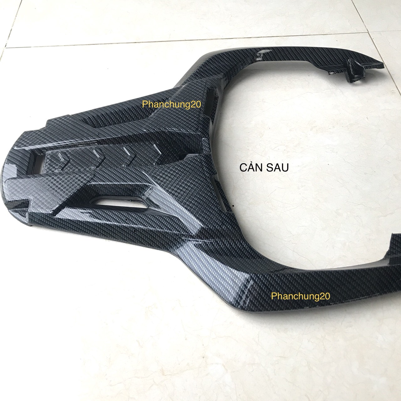 ỐP TAY DẮT SAU DÙNG CHO ĐỜI XE SH 2017 2018 2019 CACBON