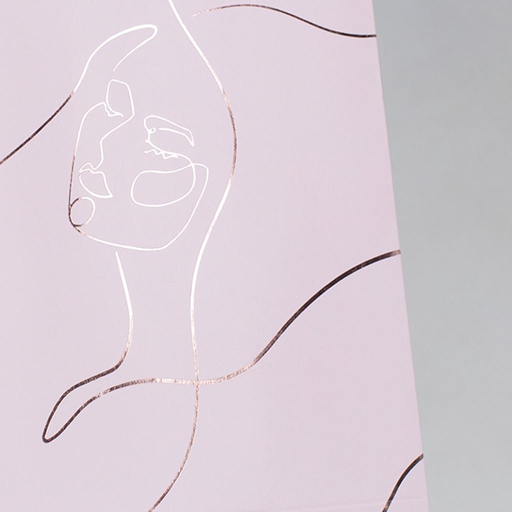 Túi giấy đựng quà tặng nhiều size, quai quy băng; in hình cô gái nghệ thuật trừu tượng sang trọng (Q541)