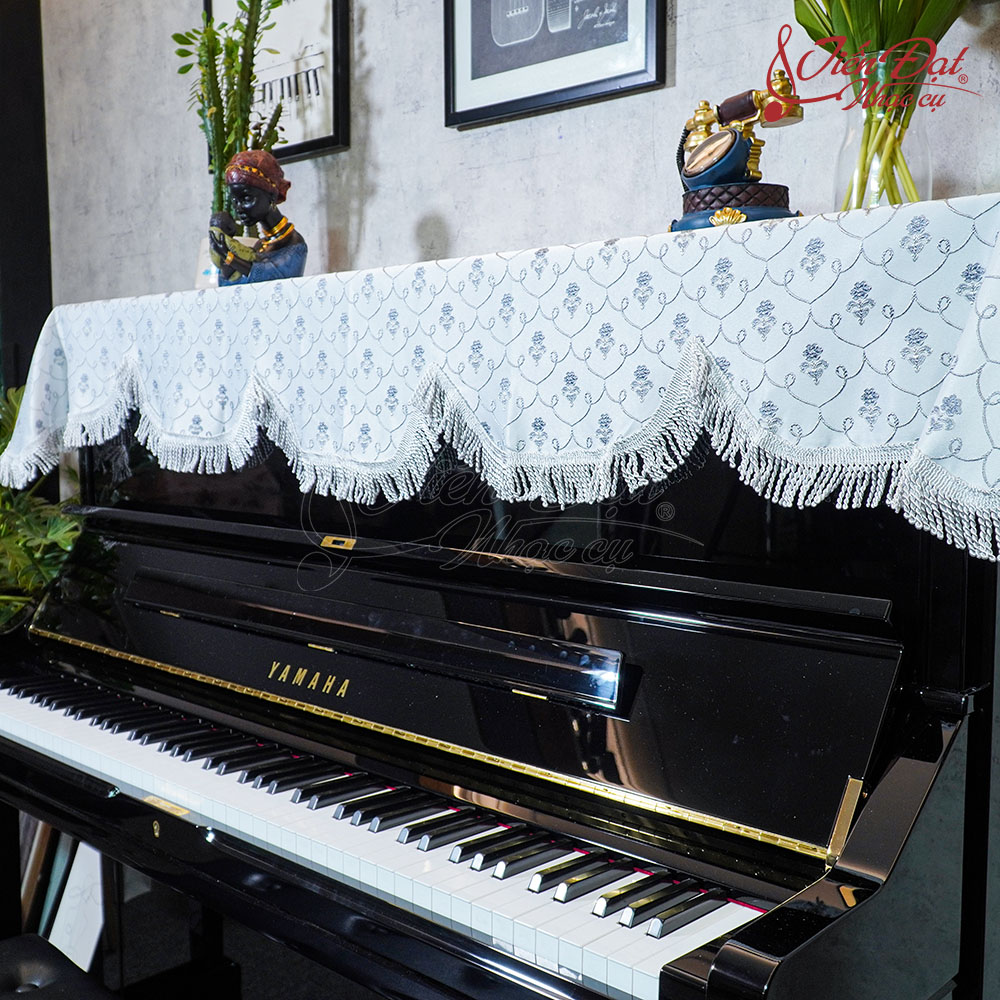 Khăn Phủ Đàn Piano Màu Trắng, Họa Tiết Hoa Ánh Bạc KU-023