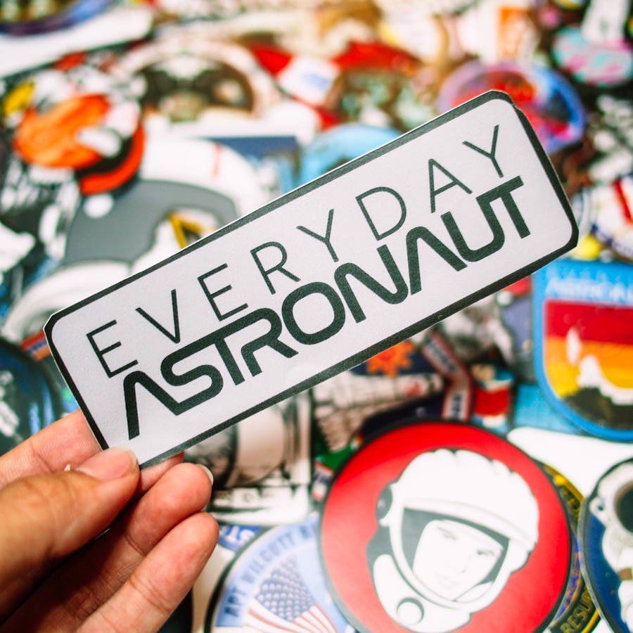 Hộp 100 Sticker Astronaut Phi hành gia vũ trụ dán Laptop, Vali, Mũ bảo hiểm, Điện thoại, Xe máy, hình dán chủ đề Phi hành gia