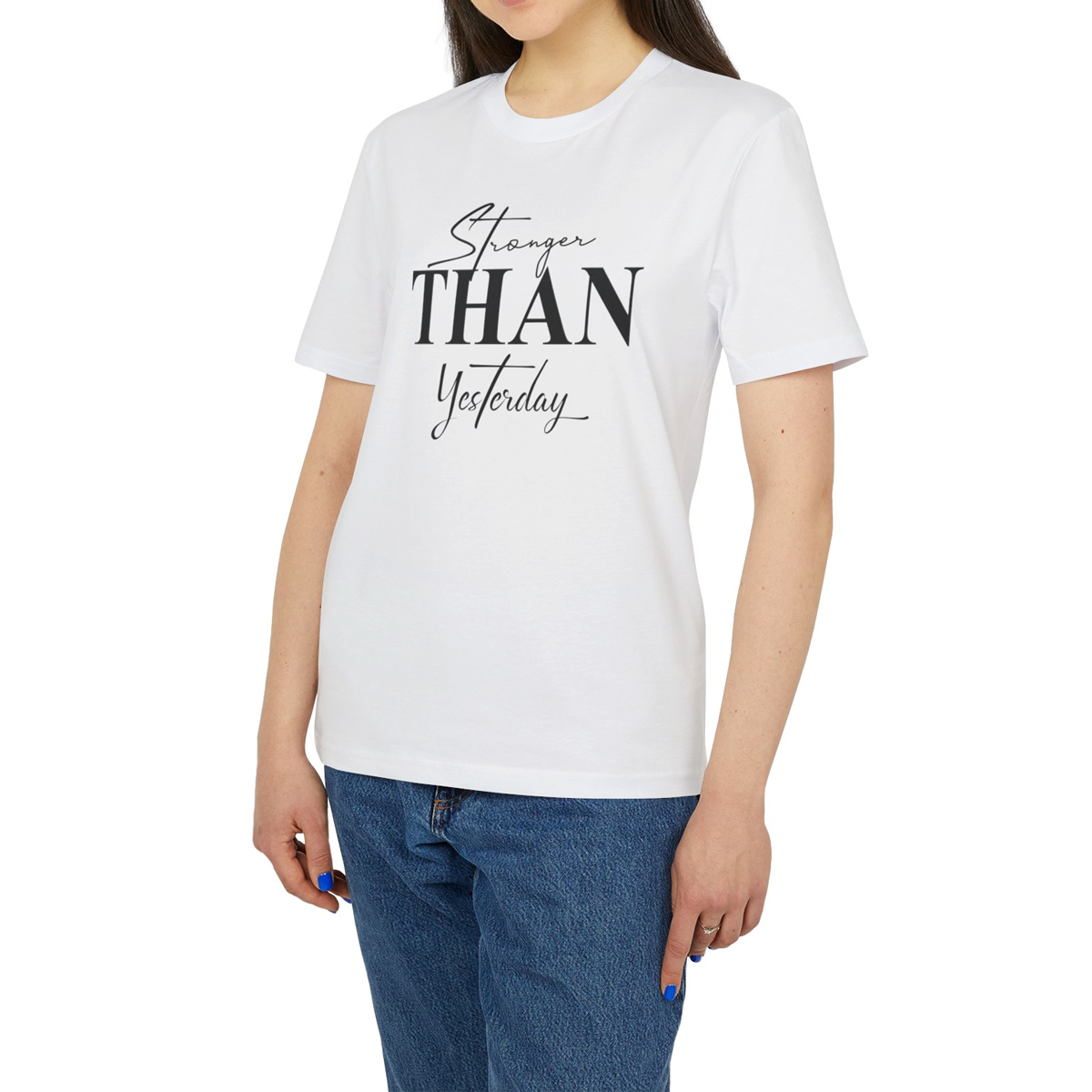 Áo Thun Nữ In Chữ Stronger THAN yesterday