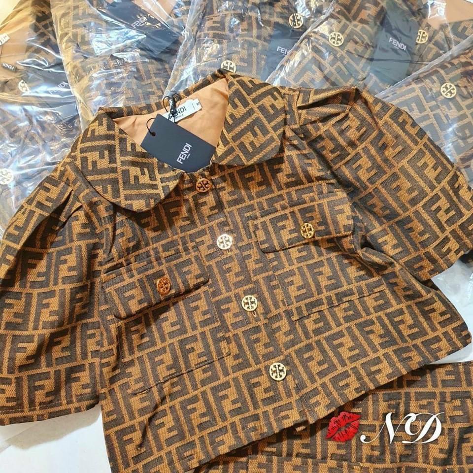 Sét váy nữ áo cổ sen tay ngắn phối nút mix chân váy chữ A họa tiết xinh xắn thời trang nữ công sở, dạo phố