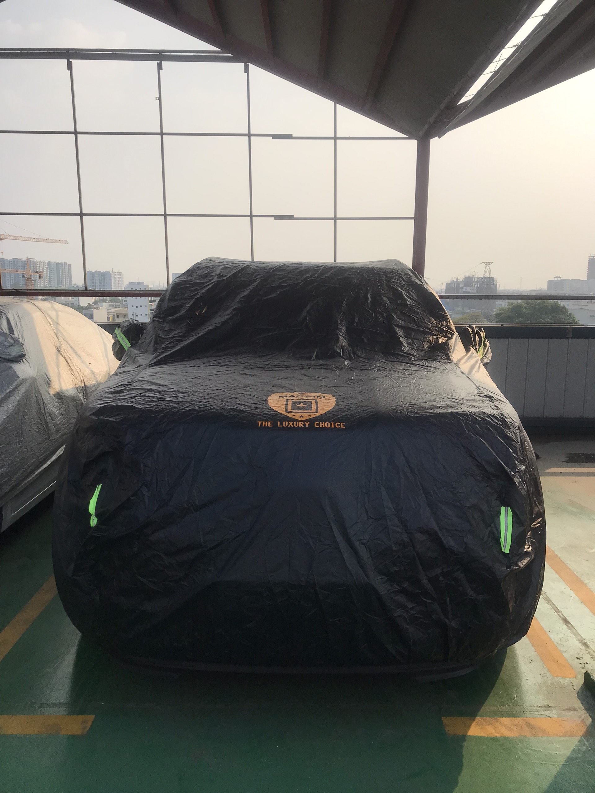 Bạt phủ ô tô Kia Sedona chất liệu Polyester - màu đen cao cấp MACSIM màu đen - sử dụng trong nhà và ngoài trời