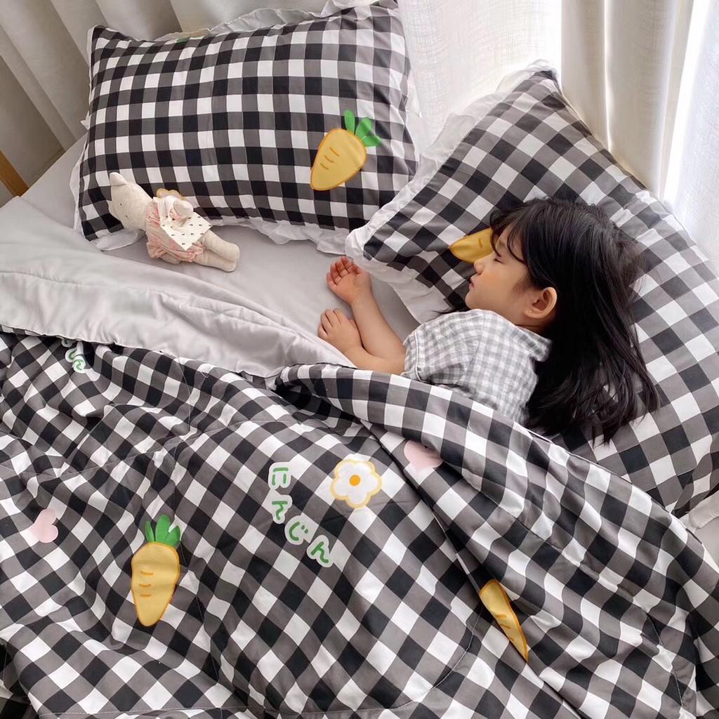 Bộ chăn đũi hè vỏ ga và 2 vỏ gối M2T bedding chăn lót bông thiết kế phối bèo họa tiết cà rốt nhật