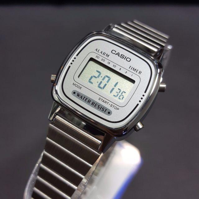 Đồng hồ điện tử nữ CASIO chính hãng LA670W, dây kim loại