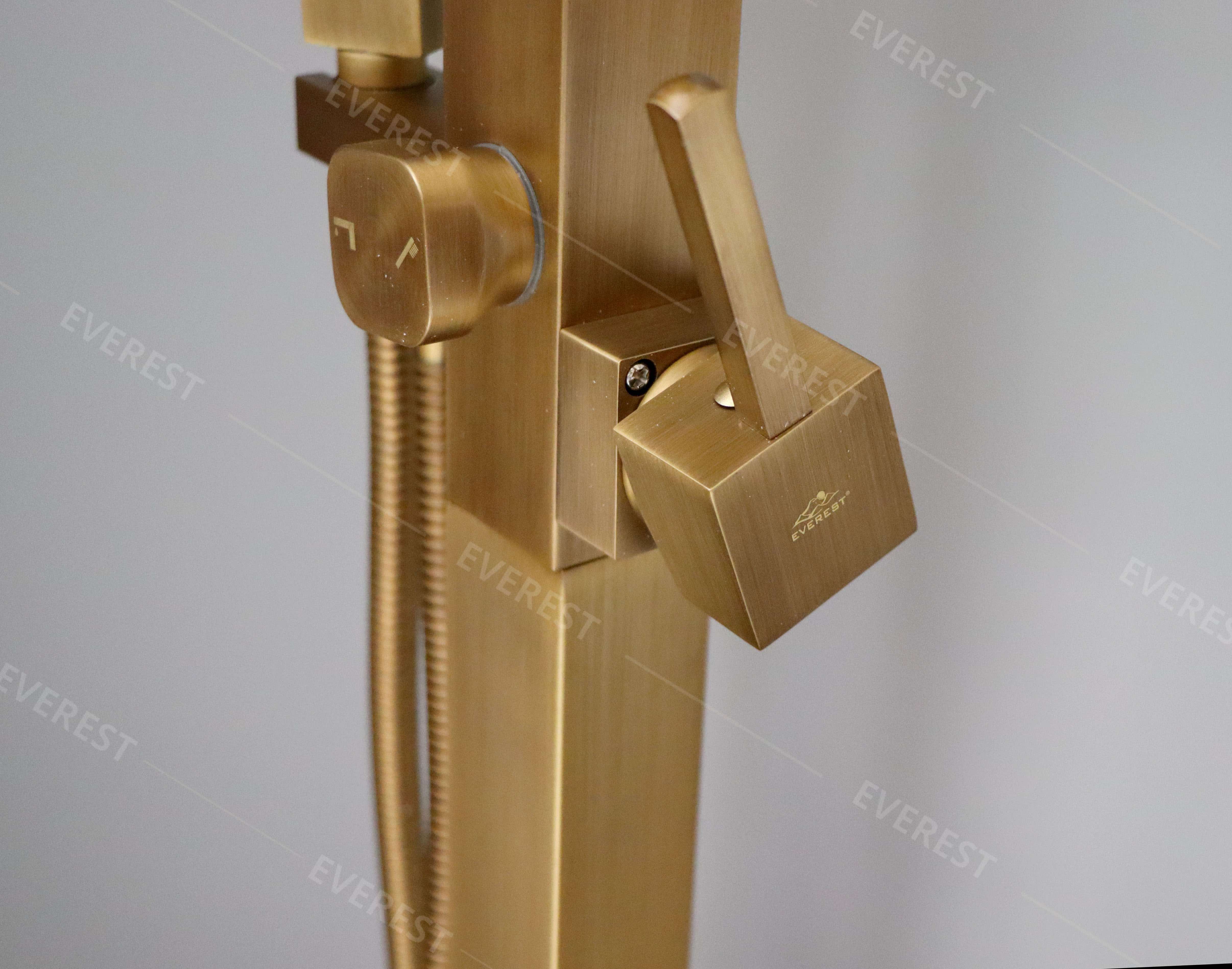 Sen Bồn Tắm Đặt Sàn Bằng Đồng EVEREST EV-1114