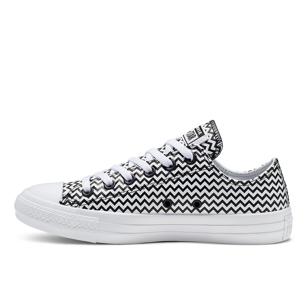Giày Converse Chuck Taylor All Star VLTG Low - White / Black - 565367C