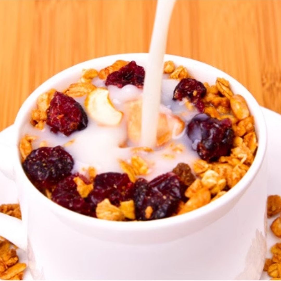 Hạt ngũ cốc Granola trái cây dinh dưỡng buổi sáng, cung cấp năng lượng 40g, 350g và 600g Dan D Pak