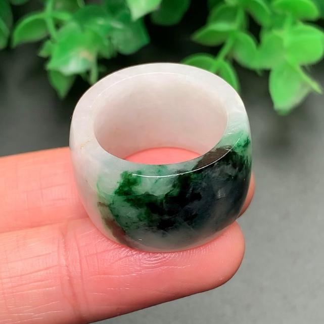 Nhẫn càn long nam Ngọc phỉ thúy tự nhiên