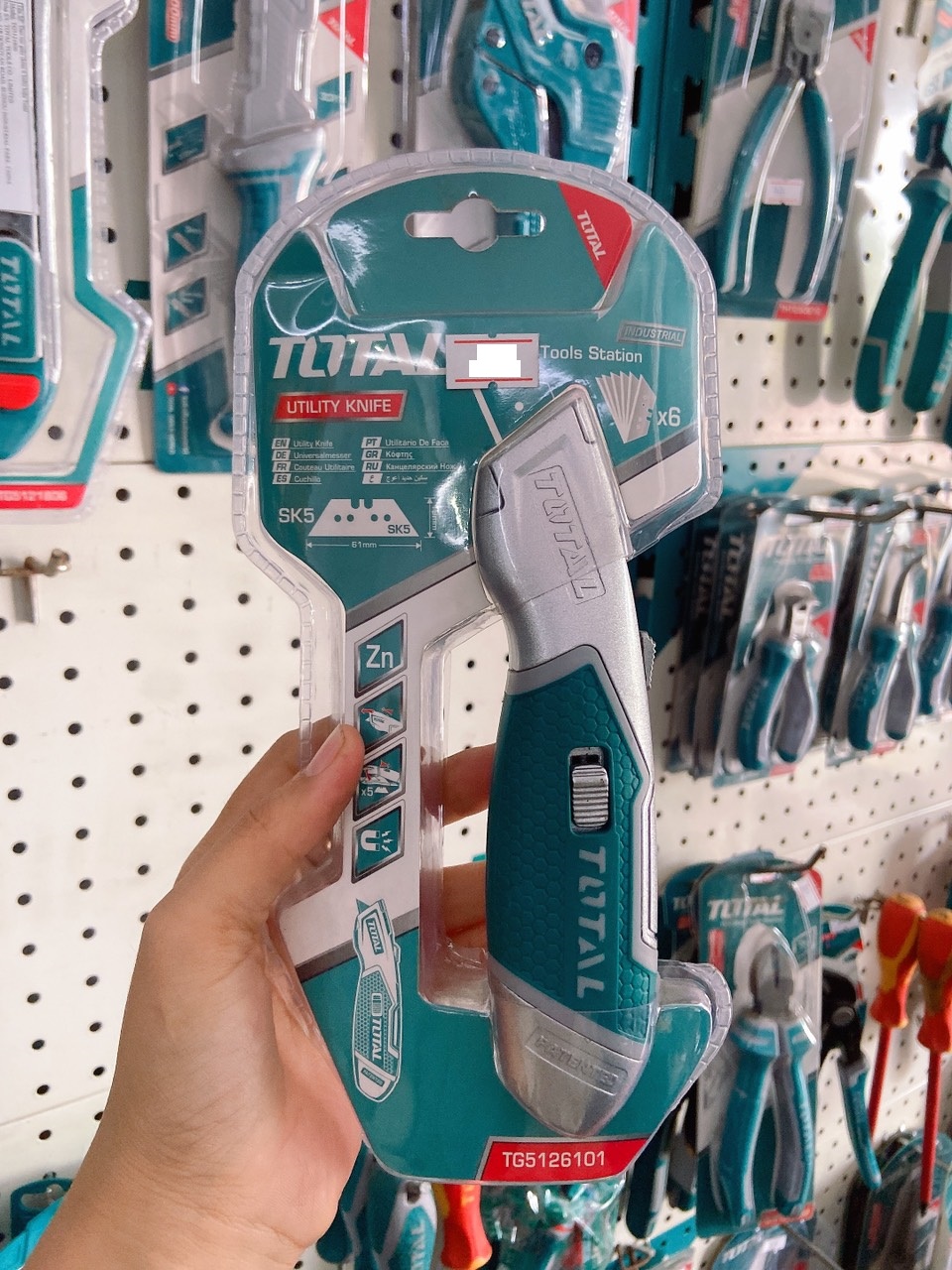 Dao cắt tiện dụng Total TG5126101