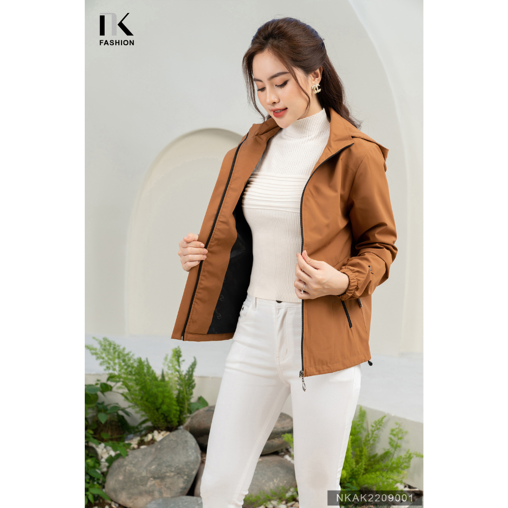 Áo Khoác Gió 3 Túi Thêu Tay NK FASHION Màu Sắc Nhã Nhặn, Thiết Kế Thanh Lịch Cho Nữ NKAK2209001