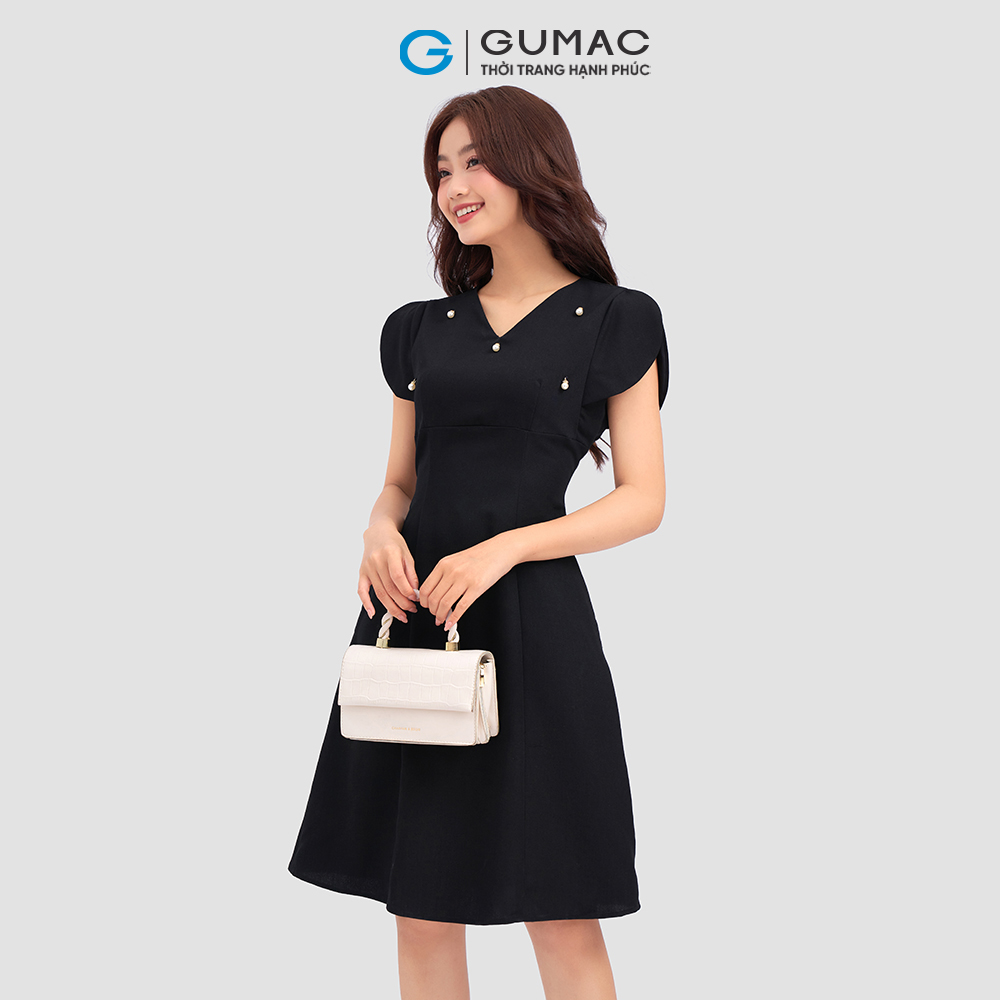 Đầm dáng xòe GUMAC DC12030 cổ V phối ngọc sang trọng