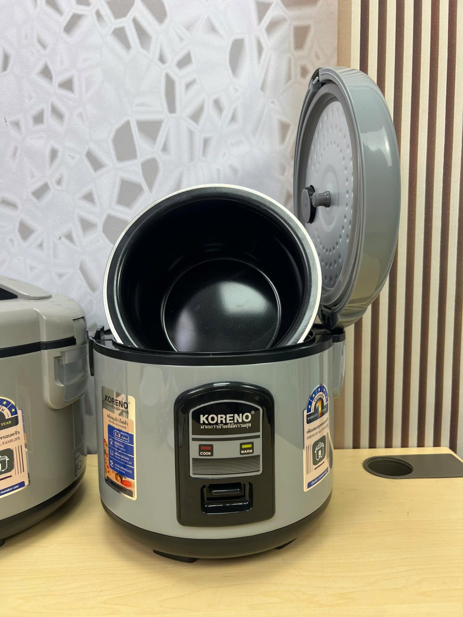 Nồi cơm điện KORENO Model KN-614 dung tích 1.2L - Hàng chính hãng