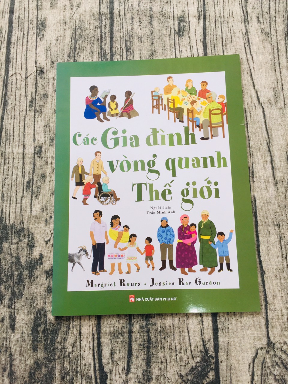 Các Gia Đình Vòng Quanh Thế Giới