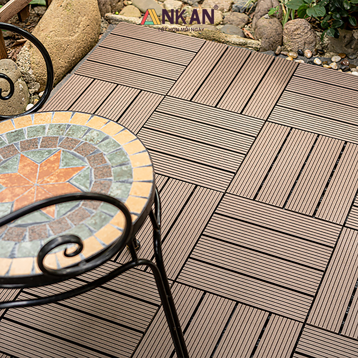 Sàn Vỉ Gỗ Nhựa Composite Cao Cấp, Lót Sàn Ban Công Nhà Tắm, Vỉ Dày Chắc Chắn Có Vít Ốc Dưới Nan, Màu Nâu Mới, Dễ Dàng Lắp Đặt