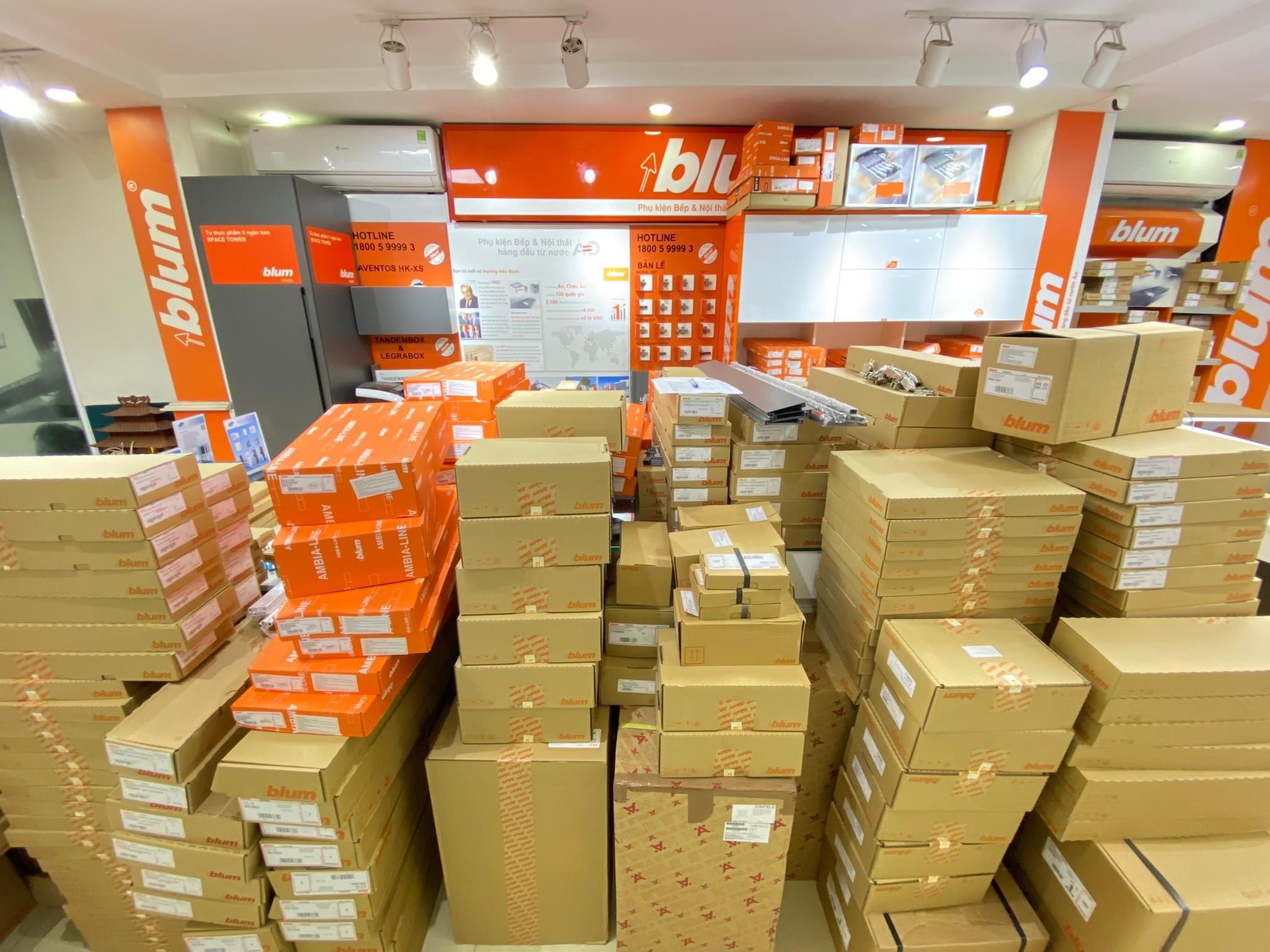 Tay nâng Cánh Tủ Blum Aventos HF22, HF25, HF28 - Có Thợ Lắp