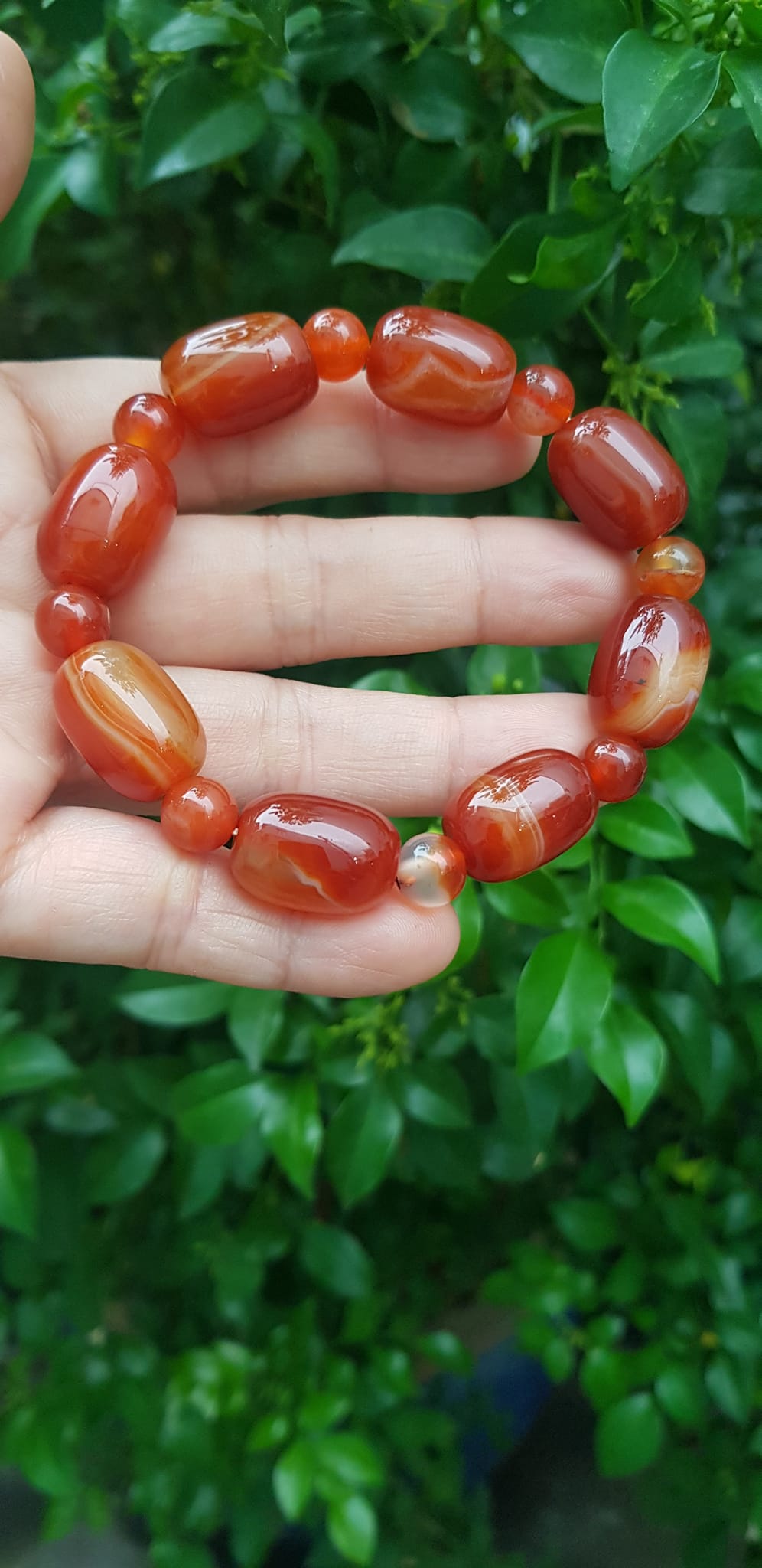 Vòng tay nữ đá mã não đỏ vân phối kiểu hạt thống hạt tròn size hạt 13mm Màu đỏ đậm nhạt vân tự nhiên nữ mệnh hoả mệnh thổ đeo may mắn rẻ xinh đẹp ạ