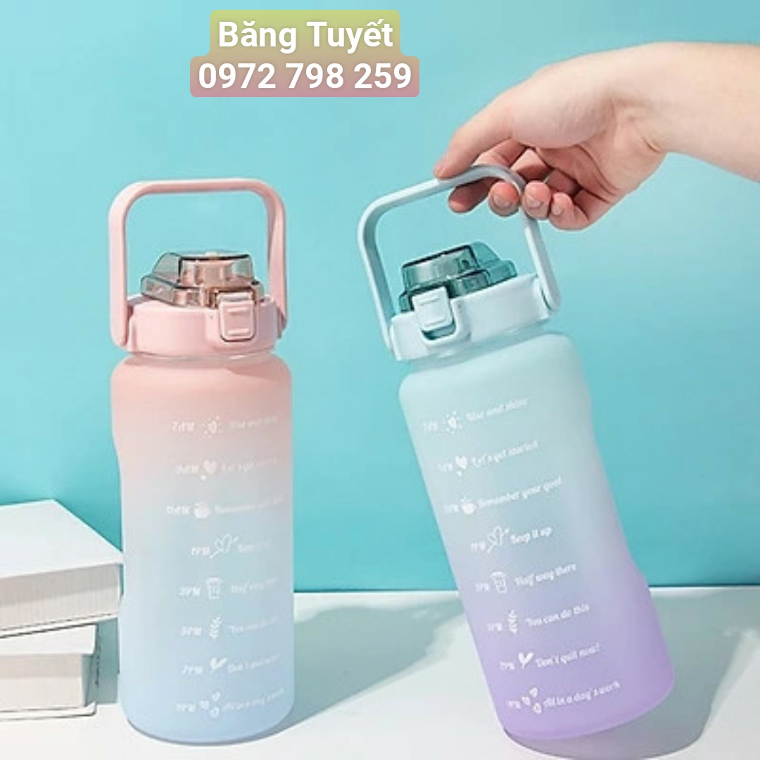 Bình đựng nước 2 lít có ống hút dễ thương có vạch chia giờ uống nước