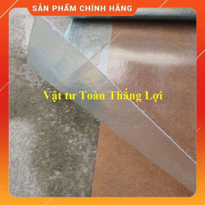Tôn nhựa lấy ánh sáng màu trắng mờ che nắng mưa đều được