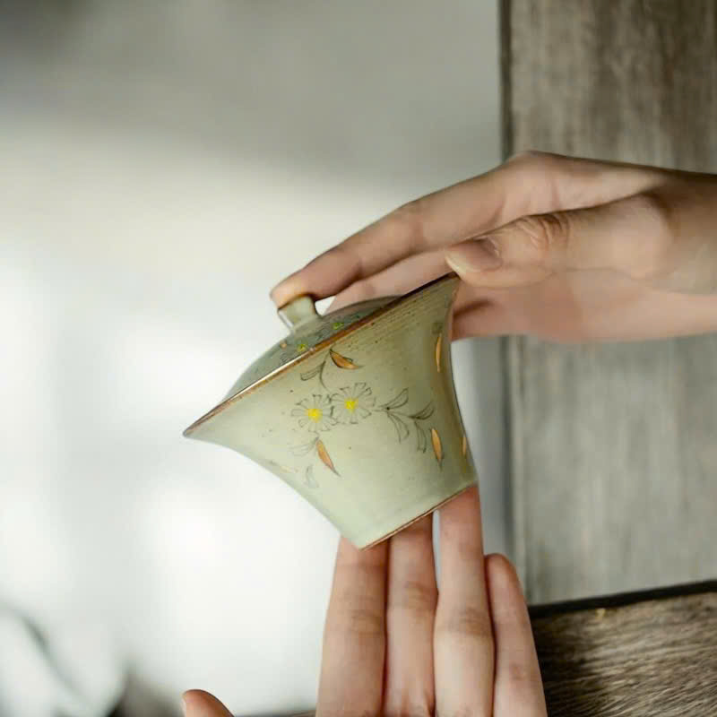 CHÉN KHẢI SỨ BẠCH CÚC CỔ ĐIỂN - VẼ TAY THỦ CÔNG - DUNG TÍCH 120ML