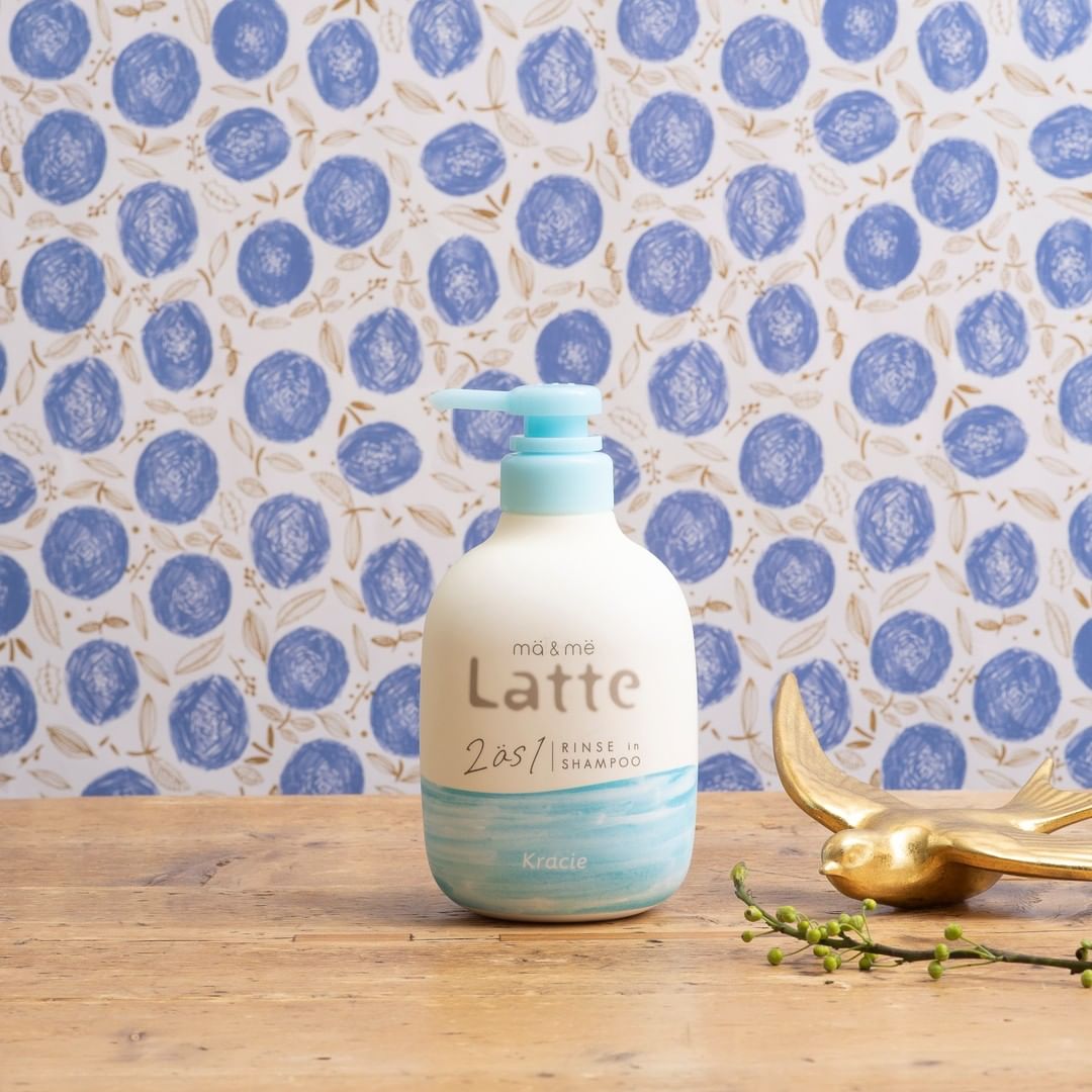 Dầu Gội 2 Trong 1 Dành Cho Cả Gia Đình Kracie Ma & Me Latte 2 In 1 Rinse In Shampoo 490 mL
