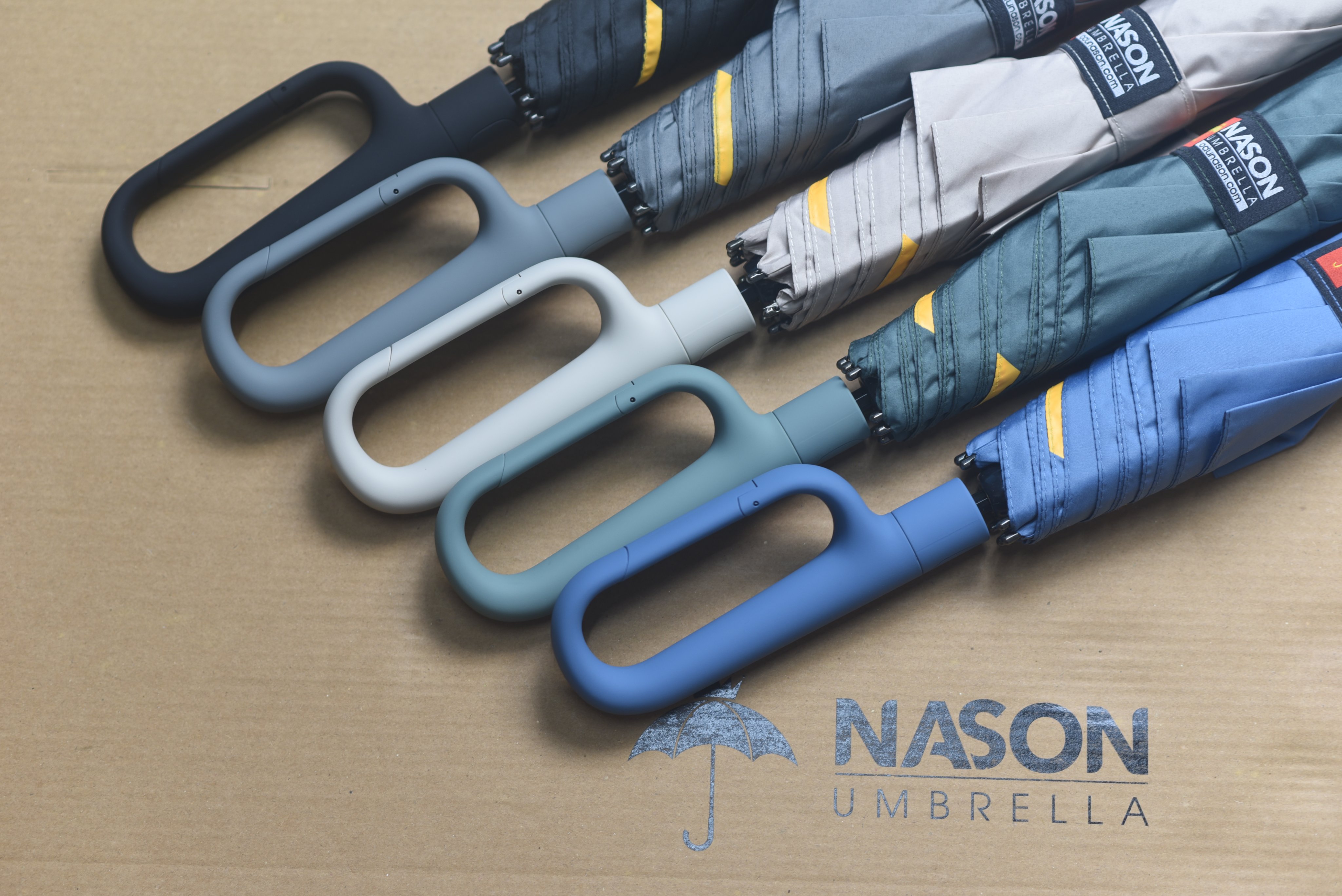 Ô tự động 2 chiều móc treo độc đáo Nason Umbrella Carabiner Z siêu tiện lợi Vải siêu chống thấm nước tay cầm nhựa cao cấp