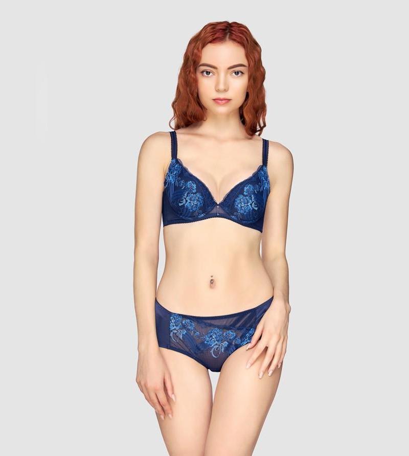Áo lót nâng đẩy, có gọng Wacoal INB4597