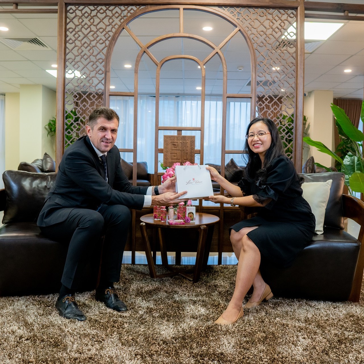 Tinh dầu hoa hồng Bulgaria thương hiệu Lema, Tinh dầu hoa hồng nguyên chất tự nhiên cao cấp, hàng nhập khẩu chính hãng