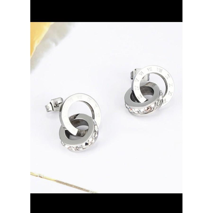 Bông tai titanium cao cấp không đen khắc số la mã BHBT326