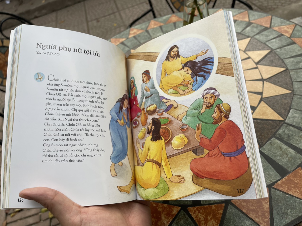 (Bìa mềm) KINH THÁNH CHO THIẾU NHI CỰU ƯỚC VÀ TÂN ƯỚC – La Bible Pour Les Enfants - Lm. Phêrô Nguyên Hiệu dịch – NXB Tôn Giáo