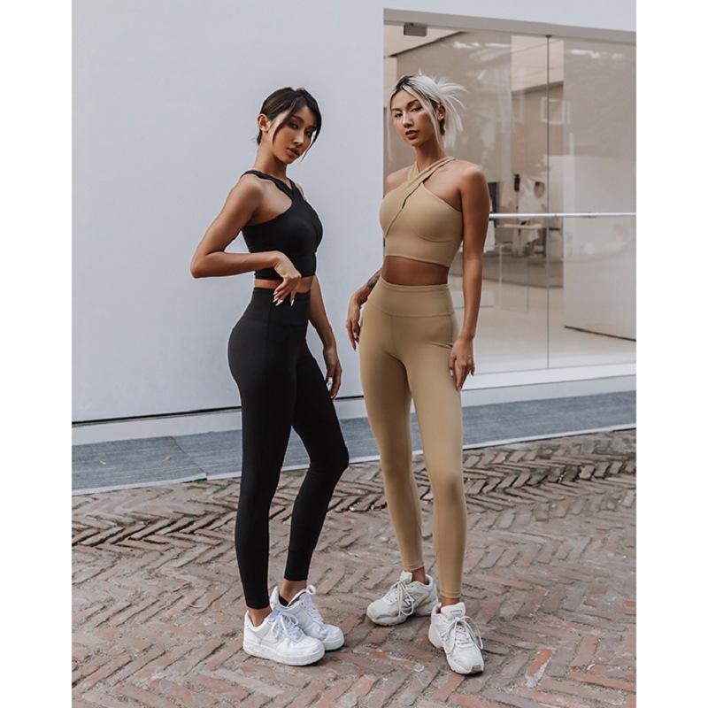 Bộ đồ thể thao 2 mảnh của phụ nữ với logo hai mảnh Yoga Set Fitness Chạy bộ Yoga Bộ đồ liền mạch Front Cross Bra Sexy Color: Black suit Size: L