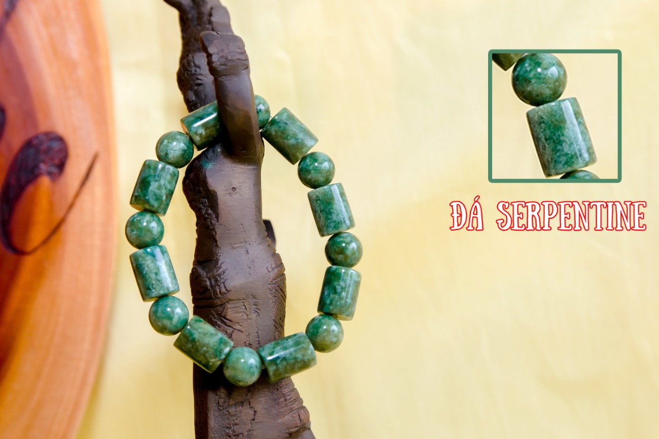 Vòng Tay Phong Thủy - Vòng Tay Chuỗi Serpentine Nam 100% Tự Nhiên Được Chế Tác Thủ Công Từ Việt Nam - Bền Đẹp, Giá Tốt - Có Giấy Kiểm Định - Có Tem Niêm Phong