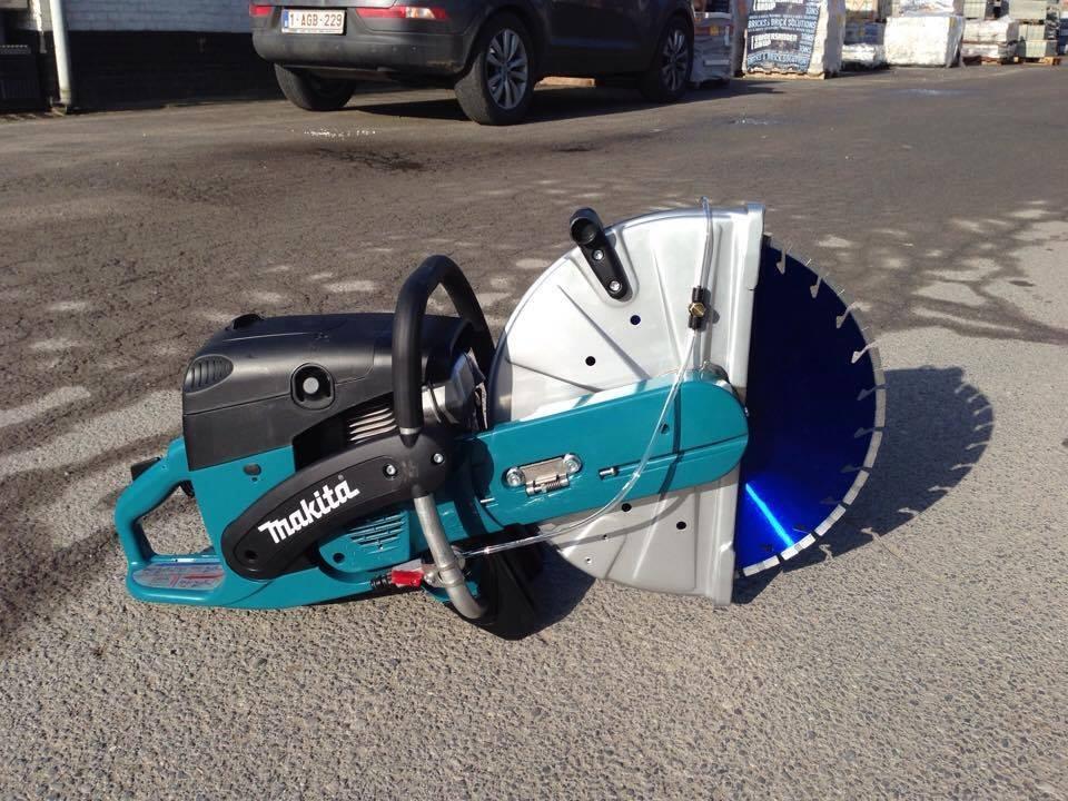 MÁY CẮT BÊ TÔNG CHẠY XĂNG 4.5KW (405MM/2 THÌ) MAKITA EK8100WS- HÀNG CHÍNH HÃNG