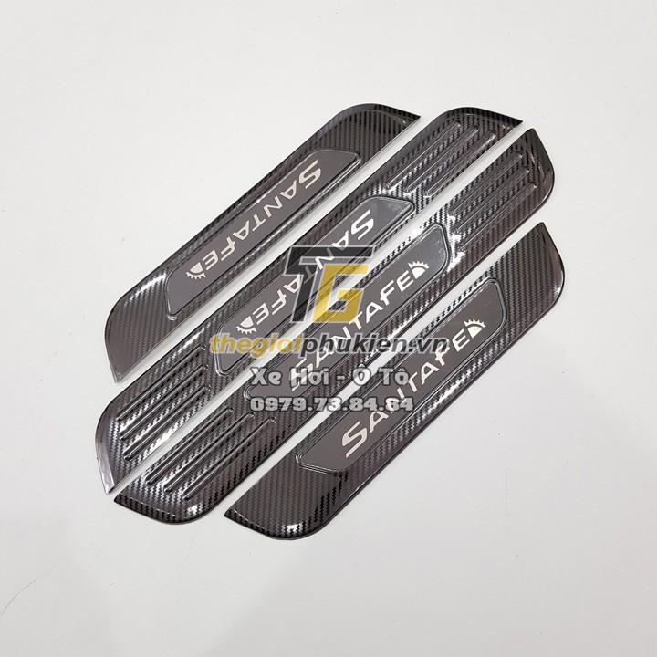 Bộ Ốp bậc cửa, Nẹp bước chân Hyundai Santafe 2019-2020 vân Carbon
