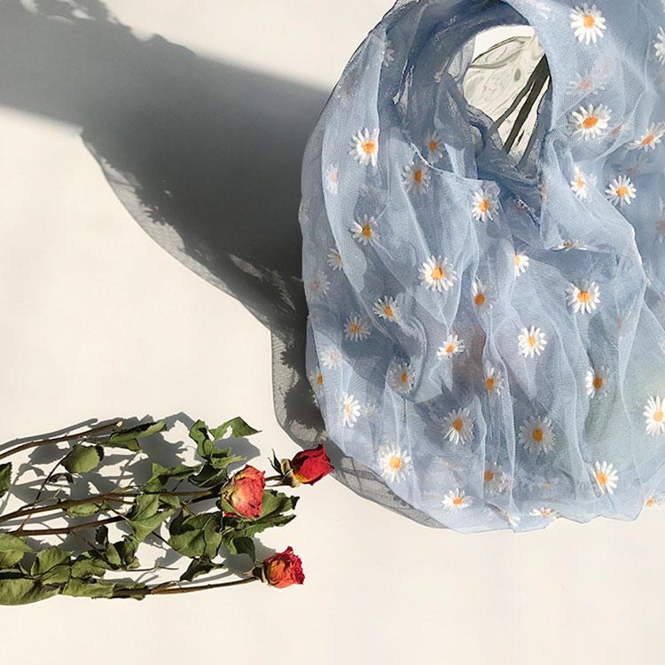 Túi xách Classy vải voan 2 lớp họa tiết thêu hoa cúc vintage đi chơi đi biển dạo phố T671